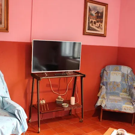 Da Mari Apartamento Poggio (Lucca)